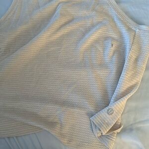 Lululemon tank size 12